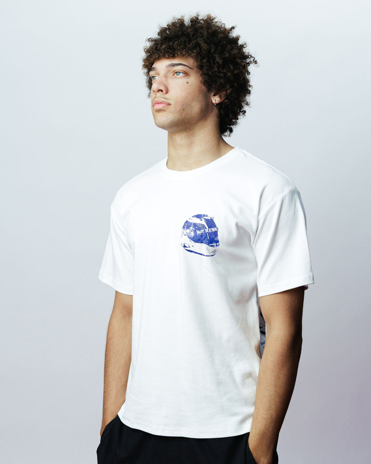 Ricciardo Swirl Tee, on model